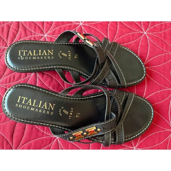 Italian Shoemakers Women's Black Wedge Sandals Size 7 1/2 - Picture 5 of 7